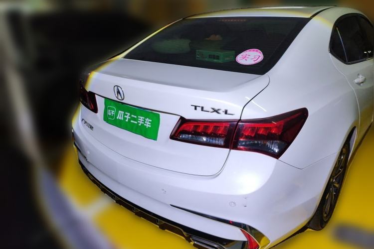 Used Acura TLX-L 2018 2.4L Comfort Edition Rear