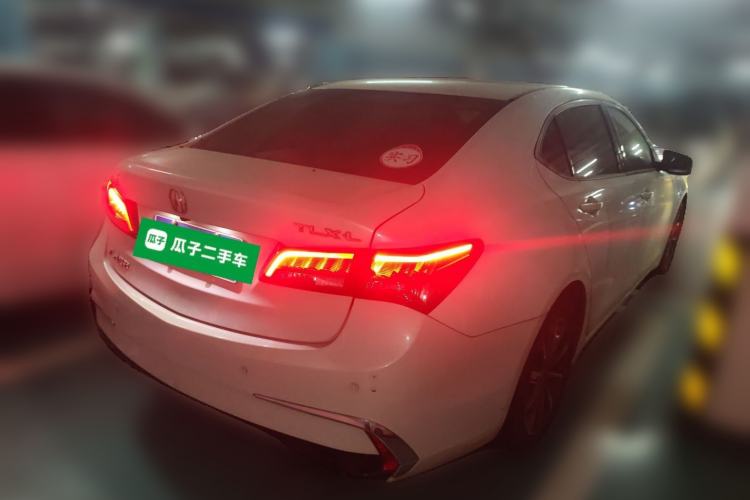 Used Acura TLX-L 2018 2.4L Comfort Edition Rear Right 45 Deg