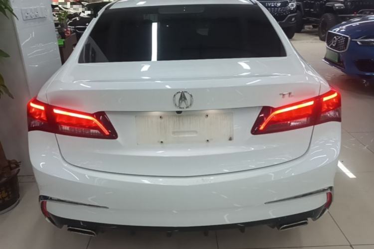 Used Acura TLX-L 2018 2.4L Comfort Edition Rear
