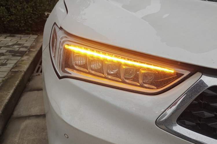 Used Acura TLX-L 2018 2.4L Comfort Edition Right Front Headlight