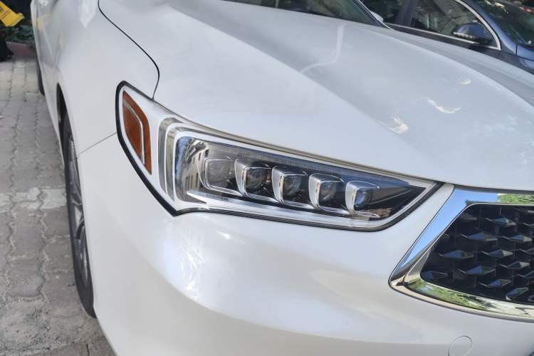 Used Acura TLX-L 2018 2.4L Comfort Edition Right Front Headlight