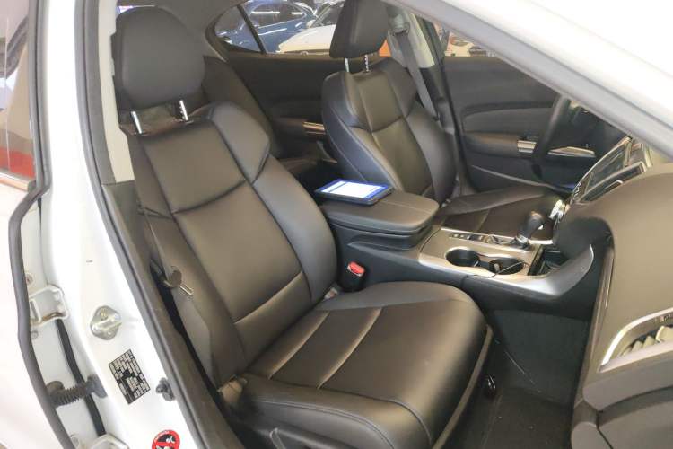 Used Acura TLX-L 2018 2.4L Comfort Edition Right Front Seat