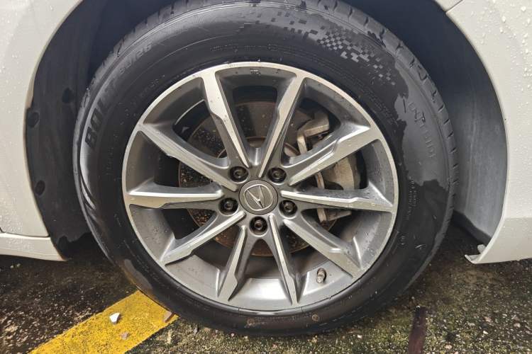 Used Acura TLX-L 2018 2.4L Comfort Edition Right Front Wheel Hub