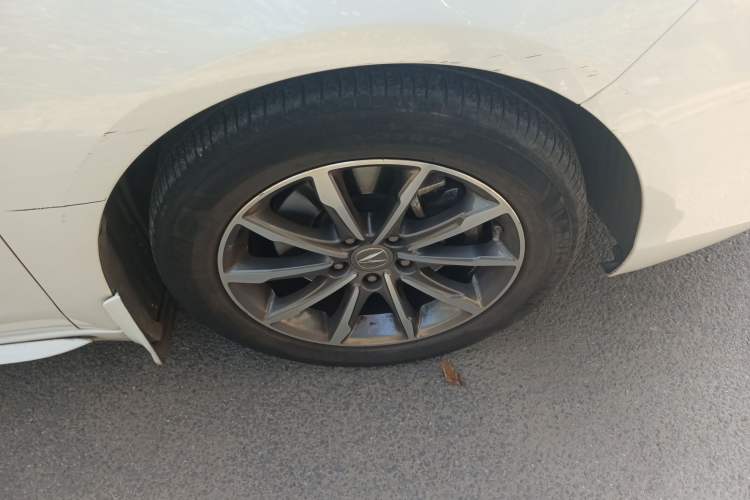 Used Acura TLX-L 2018 2.4L Comfort Edition Right Front Wheel Hub