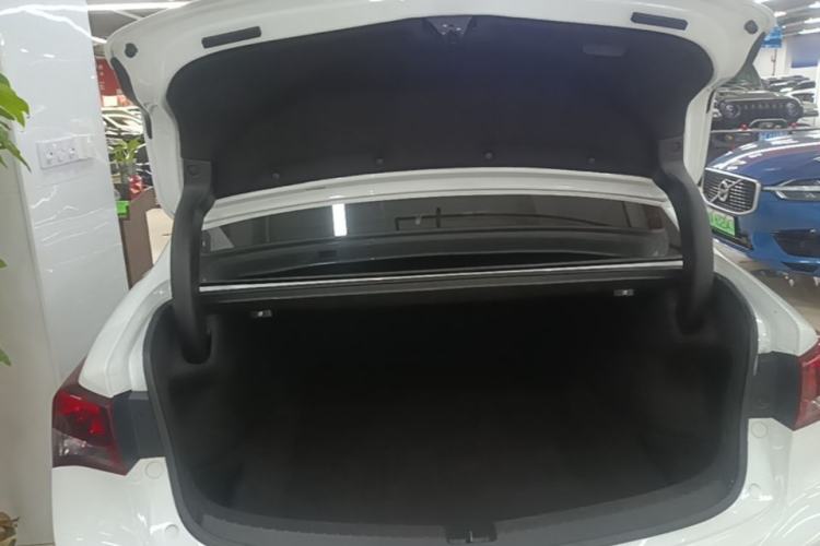 Used Acura TLX-L 2018 2.4L Comfort Edition Trunk