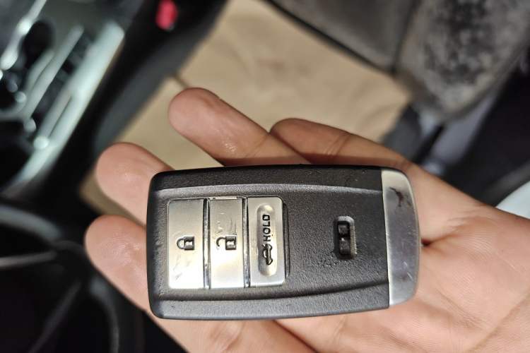Used Acura TLX-L 2018 2.4L Comfort Edition Vehicle Key