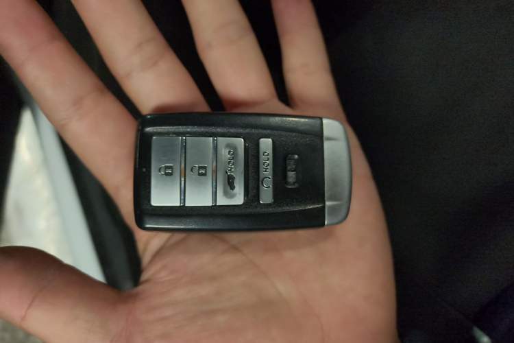 Used Acura TLX-L 2018 2.4L Comfort Edition Vehicle Key