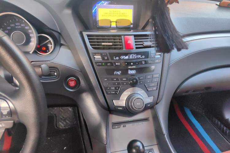 Used Acura ZDX 2012 3.7 Standard Edition Audio And AC Panel