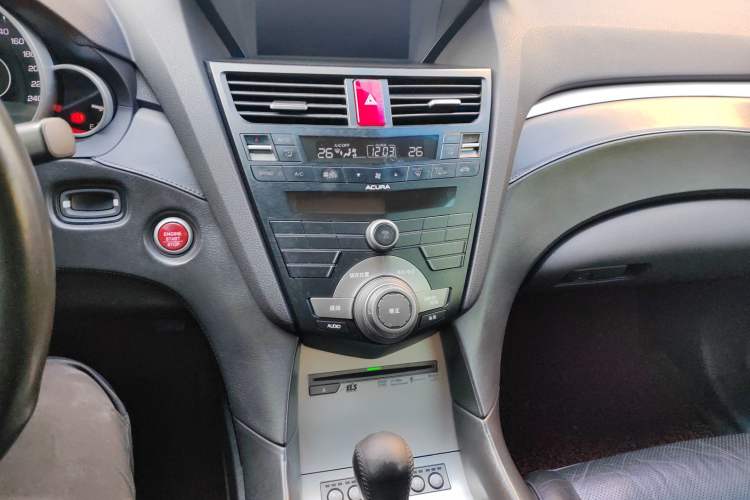 Used Acura ZDX 2012 3.7 Standard Edition Audio And AC Panel