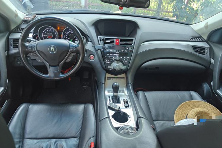 Used Acura ZDX 2012 3.7 Standard Edition Center Console