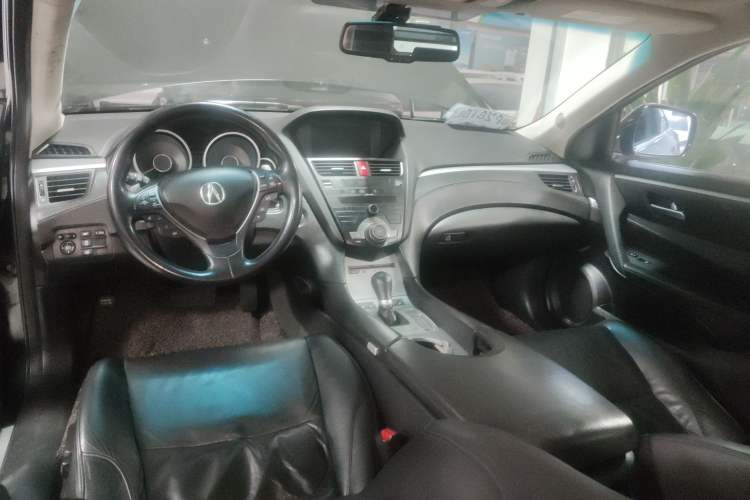 Used Acura ZDX 2012 3.7 Standard Edition Center Console
