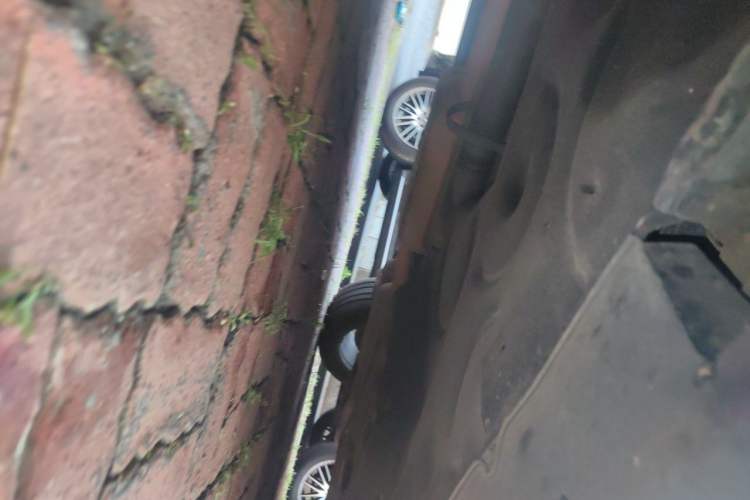Used Acura ZDX 2012 3.7 Standard Edition Chassis Front Left