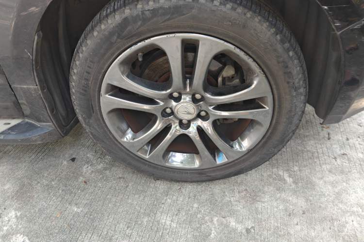 Used Acura ZDX 2012 3.7 Standard Edition Right Front Wheel Hub