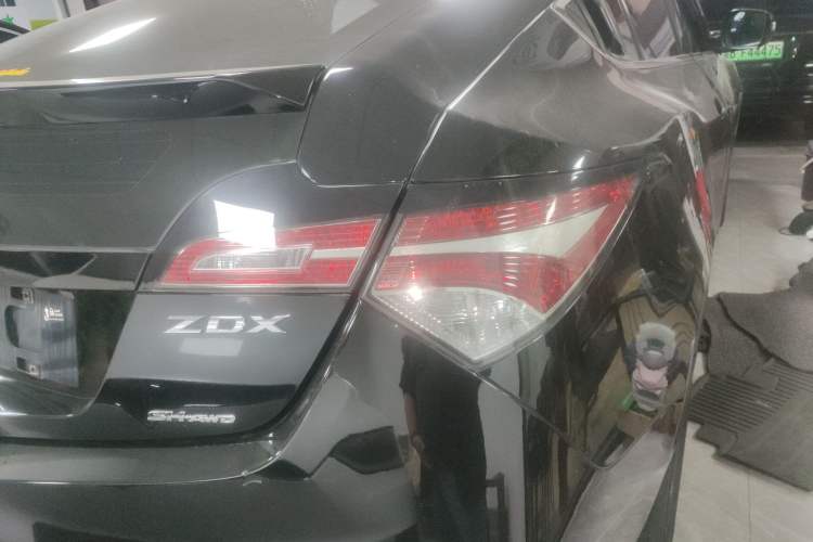 Used Acura ZDX 2012 3.7 Standard Edition Right Rear Taillight