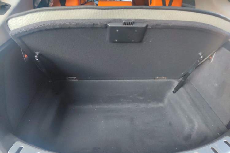 Used Acura ZDX 2012 3.7 Standard Edition Trunk