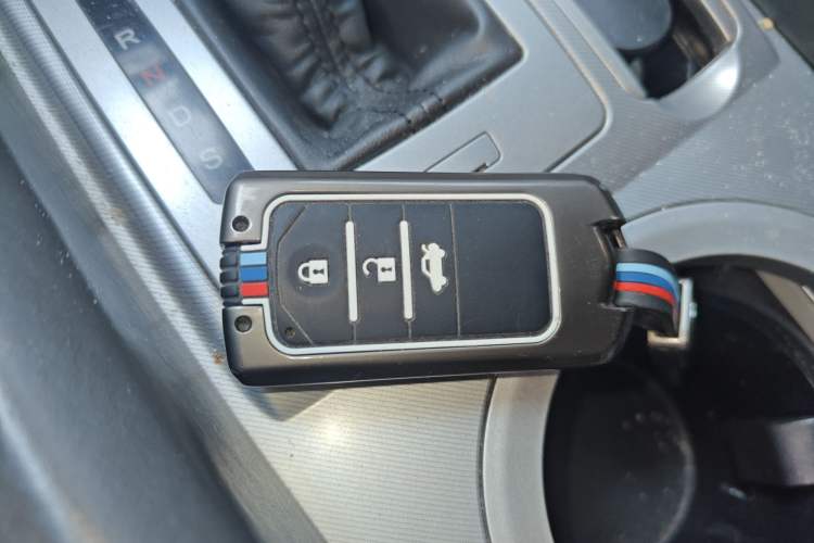 Used Acura ZDX 2012 3.7 Standard Edition Vehicle Key