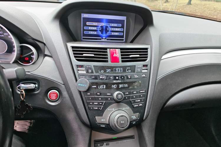 Used Acura ZDX 2012 3.7 Standard Edition Audio And AC Panel