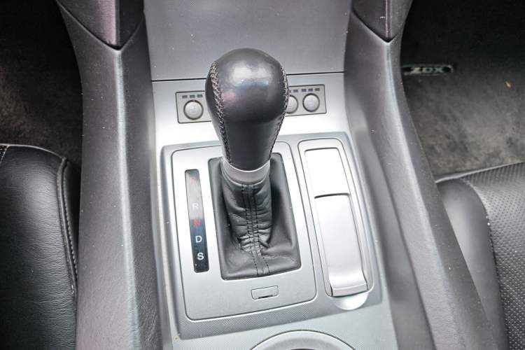 Used Acura ZDX 2012 3.7 Standard Edition Gear Lever