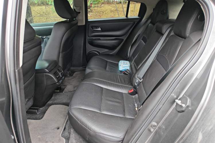 Used Acura ZDX 2012 3.7 Standard Edition Left Rear Seat