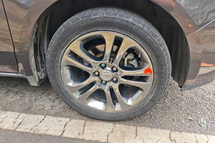 Used Acura ZDX 2012 3.7 Standard Edition Right Front Wheel Hub