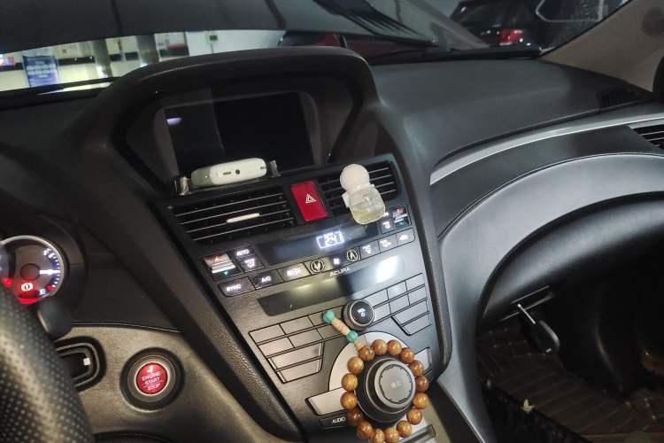 Used Acura ZDX 2012 3.7 Standard Edition Audio And AC Panel