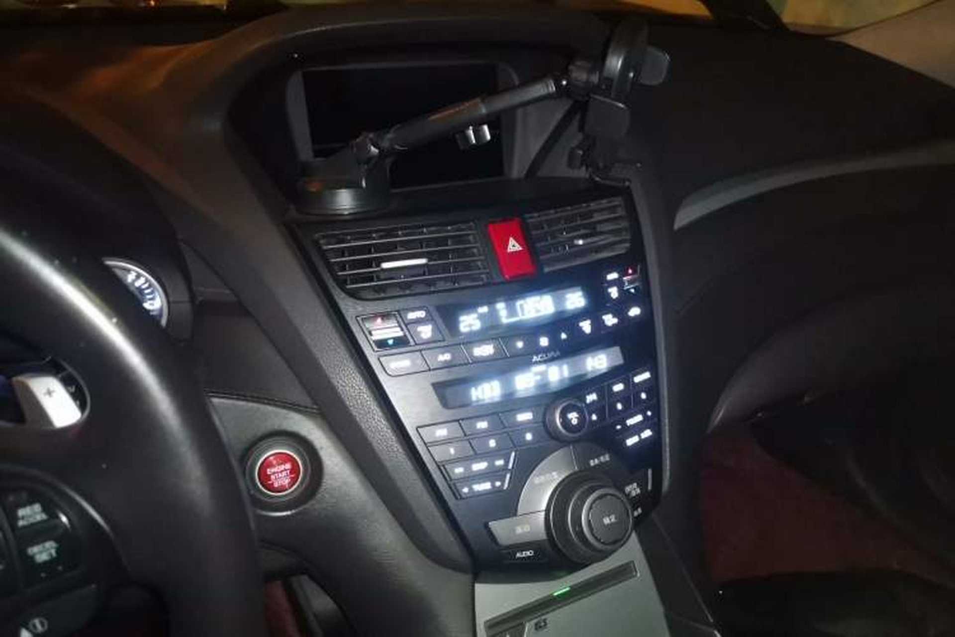 Used Acura ZDX 2012 3.7 Standard Edition Audio And AC Panel