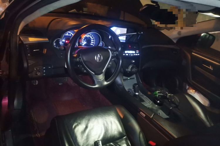 Used Acura ZDX 2012 3.7 Standard Edition Center Console