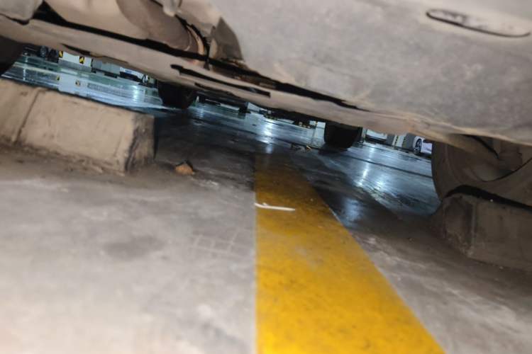 Used Acura ZDX 2012 3.7 Standard Edition Chassis Front
