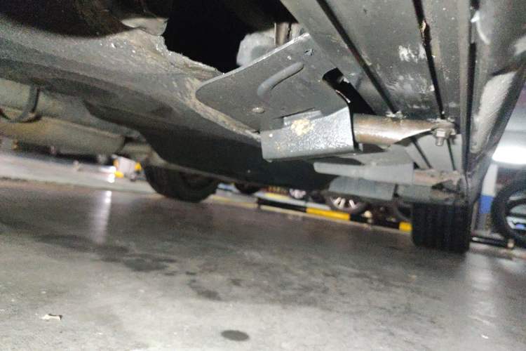 Used Acura ZDX 2012 3.7 Standard Edition Chassis Front Left