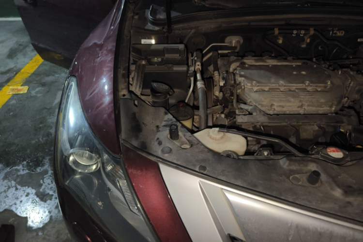 Used Acura ZDX 2012 3.7 Standard Edition Engine Bay Right