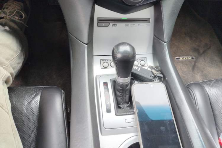 Used Acura ZDX 2012 3.7 Standard Edition Gear Lever