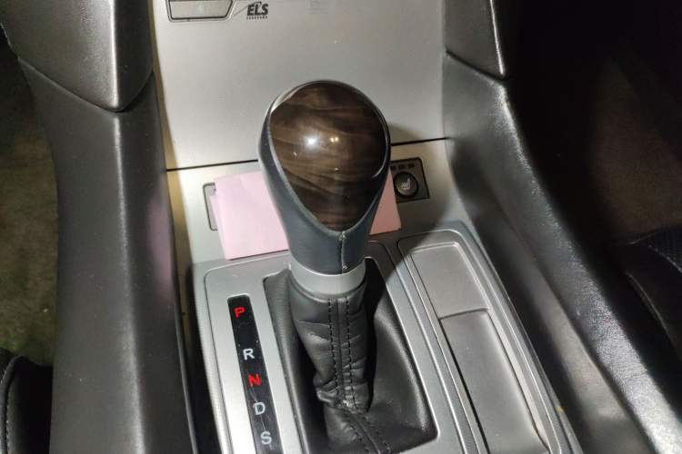 Used Acura ZDX 2012 3.7 Standard Edition Gear Lever