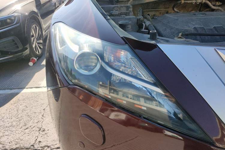 Used Acura ZDX 2012 3.7 Standard Edition Right Front Headlight