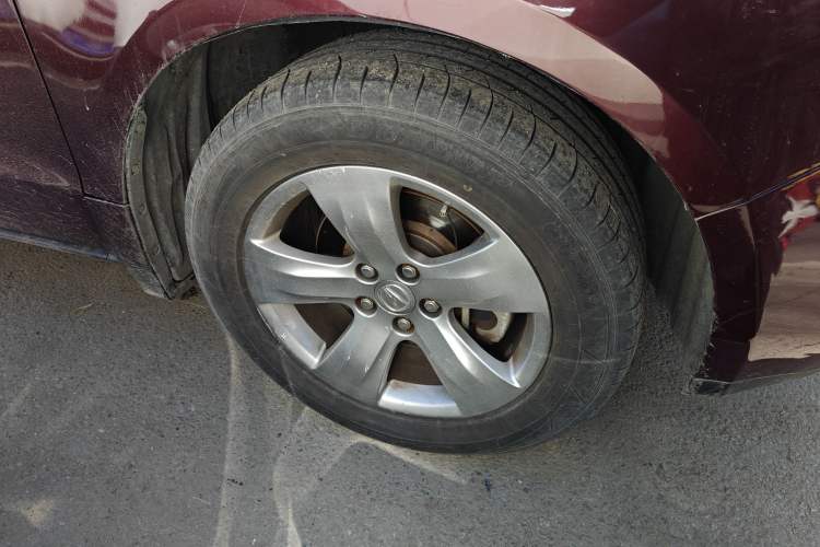 Used Acura ZDX 2012 3.7 Standard Edition Right Front Wheel Hub