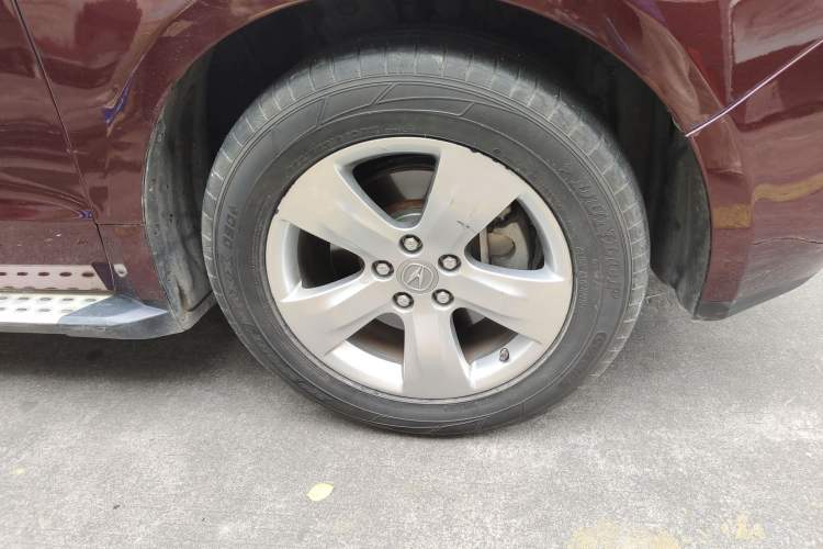 Used Acura ZDX 2012 3.7 Standard Edition Right Front Wheel Hub