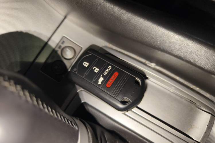 Used Acura ZDX 2012 3.7 Standard Edition Vehicle Key