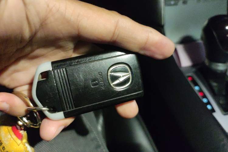 Used Acura ZDX 2012 3.7 Standard Edition Vehicle Key