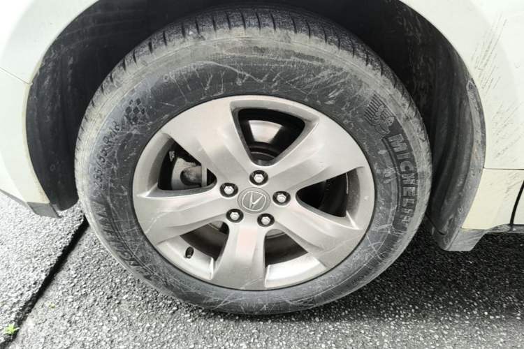 Used Acura ZDX 2012 3.7 Standard Edition Left Front Wheel Hub