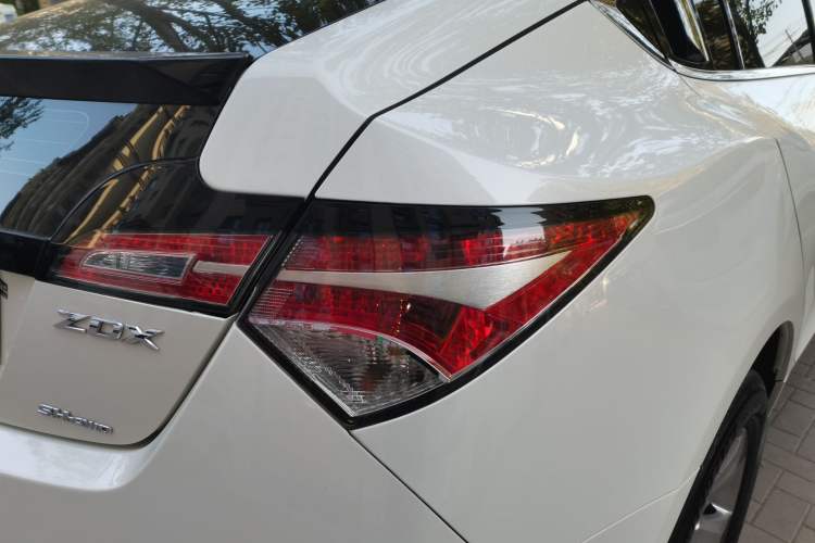 Used Acura ZDX 2012 3.7 Standard Edition Right Rear Taillight