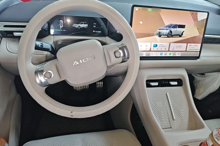 Used AION N60 2026 610 LiDAR Ultra Center Console