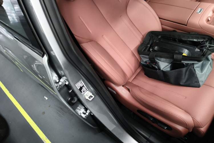 Used AION N60 2026 510 LiDAR Ultra Right Front Seat