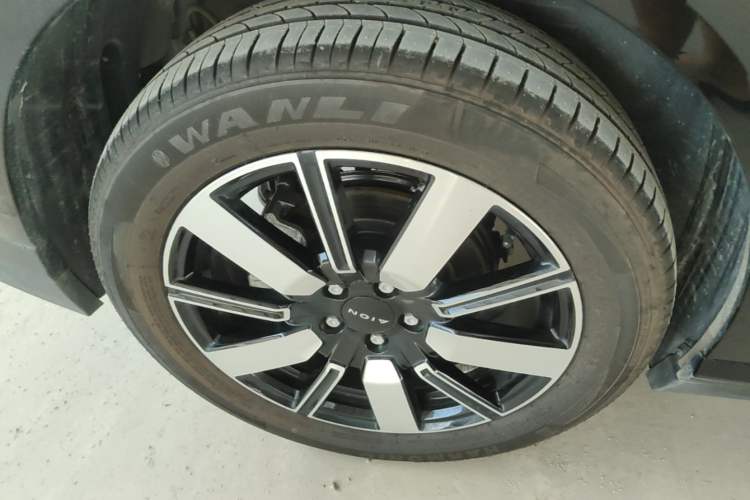 Used AION N60 2026 510 LiDAR Ultra Right Rear Wheel Hub