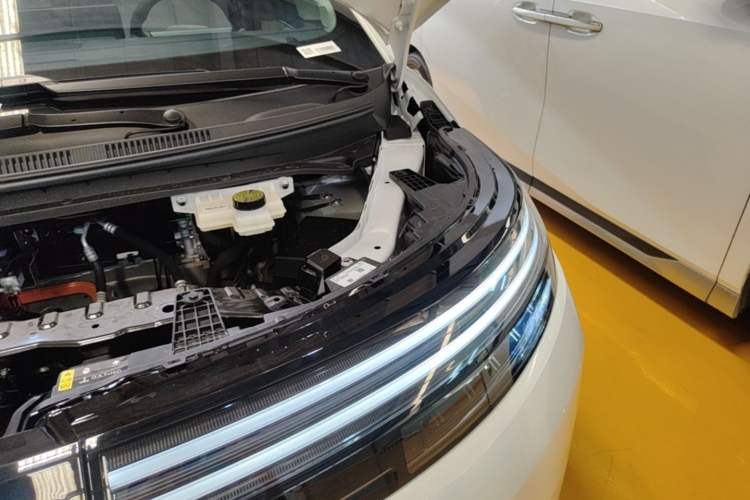Used AION N60 2026 610 LiDAR Ultra Engine Bay Left