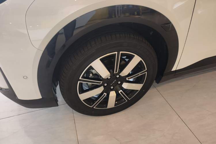 Used AION N60 2026 510 LiDAR Ultra Exterior 4
