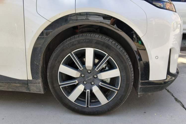 Used AION N60 2026 510 LiDAR Ultra Right Front Wheel Hub