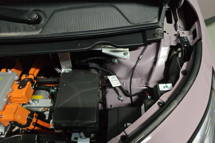 Used AION UT Super 2026 Model: Standard Edition Engine Bay Left