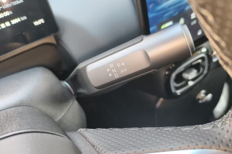 Used AION UT Super 2026 Model: Standard Edition Gear Lever