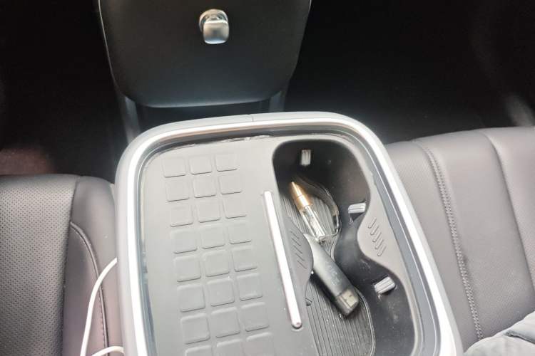 Used AION UT Super 2026 Model: Standard Edition Gear Lever