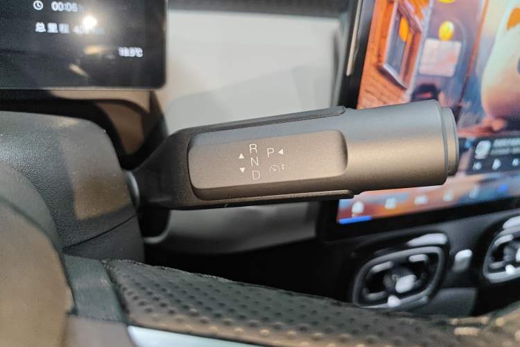 Used AION UT Super 2026 Model: Standard Edition Gear Lever