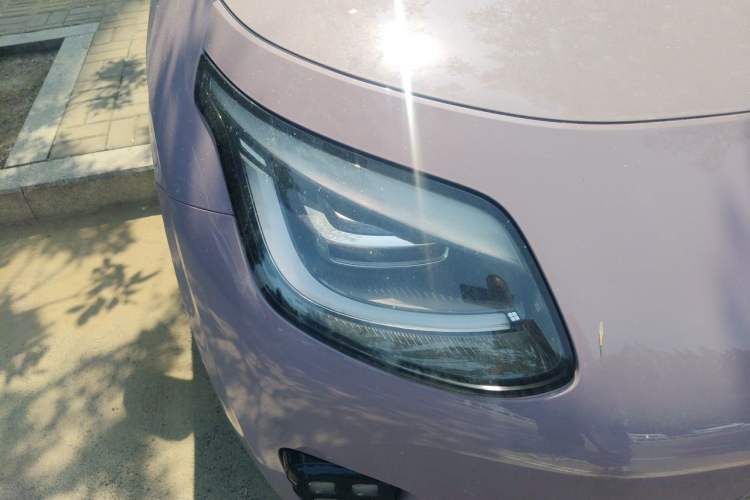 Used AION UT Super 2026 Model: Standard Edition Right Front Headlight